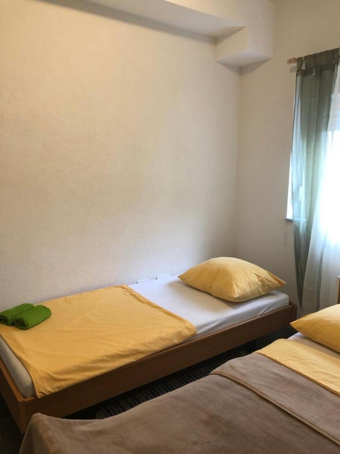 Apartmani Janja Stari Grad Kültér fotó